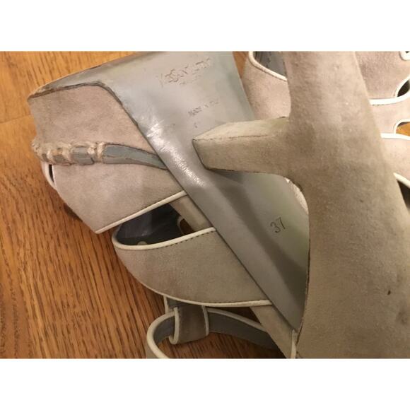 1980s Yves Saint Laurent Rive Gauche gray suede T strap platform Sandals - Picture 5 of 10